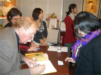 �G�{�̒��̂ӂ��̐��E