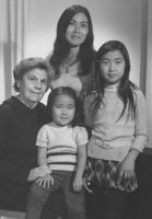 �G�{�̒��̂ӂ��̐��E